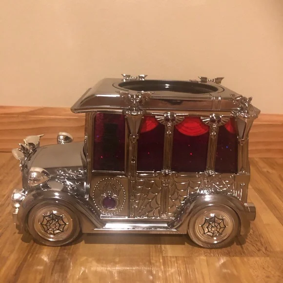 Halloween Ghost Car Candle Holder Lights Up - Picture 2 of 4